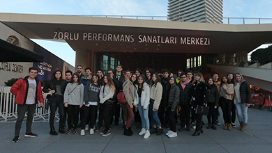 Hexagon Öğrencileri Fame Müzikalinde