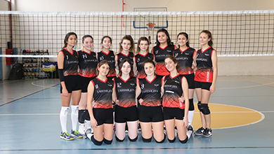 Hexagon Kız Voleybol Takımı Grup Birincisi