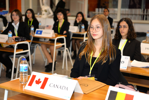 Mun Delegeleri Dünya Sorunlarına Çözüm Aradı