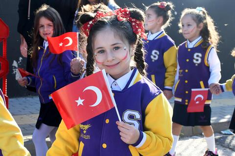 Şahinkaya’nın Minikleri Cumhuriyetin 101. Yılı İçin Yürüdü
