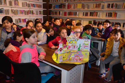 Çocuklar Kendi Kütüphaneleri’nde