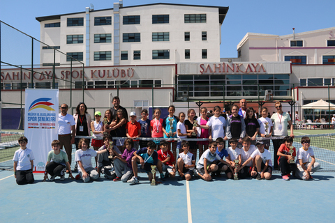 Dev Tenis Turnuvası’na Örnek Ev Sahipliği