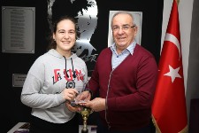  Kick Boks Şampiyonu Hexagon’dan