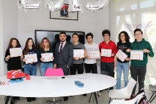  Hexagon'da İlk Dönem Sona Erdi