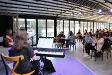 Hexagon'da Müzik Ziyafeti