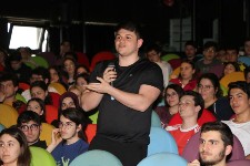 Abbas Güçlü'den Etkileyici Sunum 
