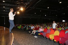 Abbas Güçlü'den Etkileyici Sunum 