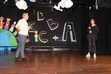 Abbas Güçlü'den Etkileyici Sunum 
