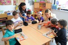 ‘Evlat Edinme’ Kampanyasına Destek   
