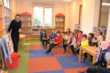 Şahinkayalı Okurlar Kütüphanede