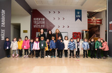 Karagöz ve Hacivat’la Tanıştılar