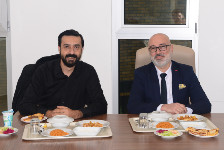 Ödül Alan Öğrencilerle Kutlama Yemeği