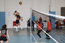 Hexagon Kız Voleybol Takımı Grup Birincisi