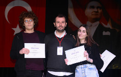 Münazara Turnuvasında Çekişmeli Final