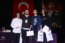 Münazara Turnuvasında Çekişmeli Final