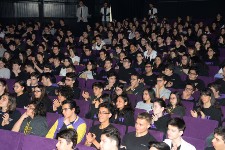 ‘Mutlu Hissetmediğiniz Mesleği Değiştirin’
