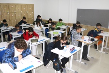 Bursluluk Sınavına Rekor Katılım  