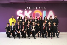 🏆 Şahinkayalı Yüzücüler Başarıya Doymuyor