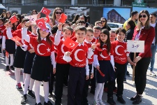 Atatürk Çocuklarına Yakışır Kortej 