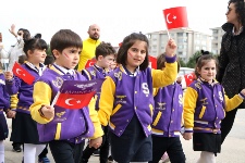 Miniklerin 23 Nisan Sevinci 