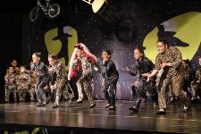 Efsane Müzikal ‘Cats’ ile Büyülediler   