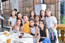 4. Sınıflardan Ortaokula Işıltılı Bir Merhaba 
