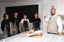 “Mizacınıza uygun olmayan mesleğin peşinden gitmeyin”