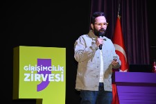 Müthiş Psikoloji Kurucu Ortağı Üsame Kaya Girişimcilik Zirvesi’nde! 
