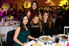 Öğretmenler Günü’nde Işıltılı Kutlama  