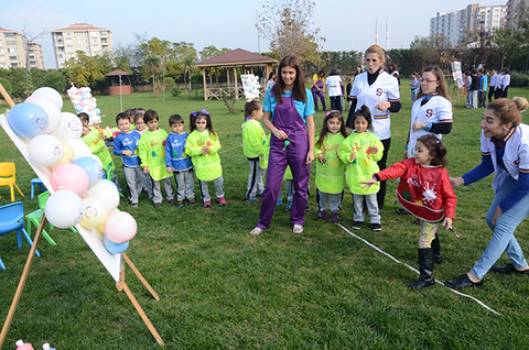 Çocuklarla ‘Jackson Pollock’ Etkinliği