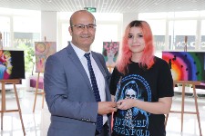 “12. Renk” Sergisi Büyük Beğeni Topladı